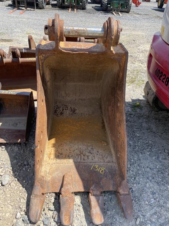 29" Construction Tooth Bucket