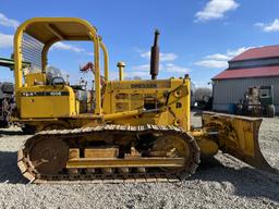 Dresser 100E Crawler Loader