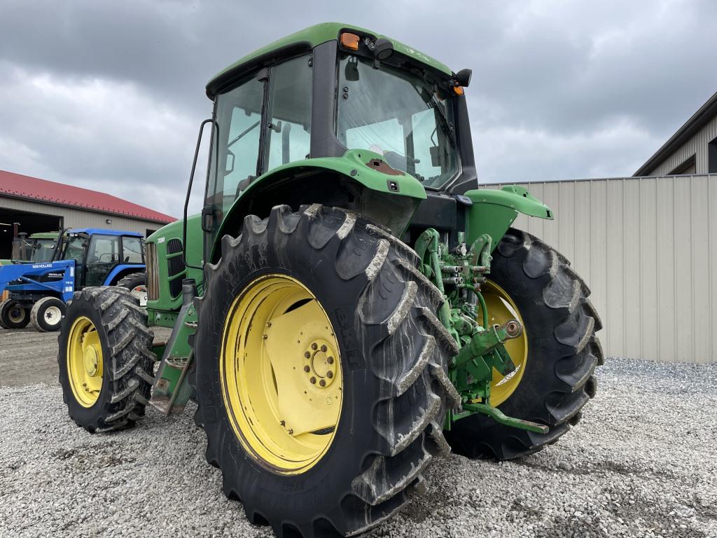 John Deere 7130 Tractor