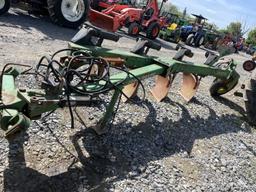 John Deere 2000 4 Bottom Plow