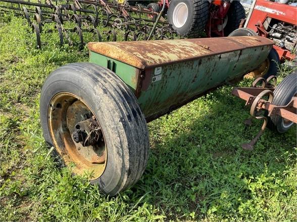 John Deere LF12 Drop Seeder