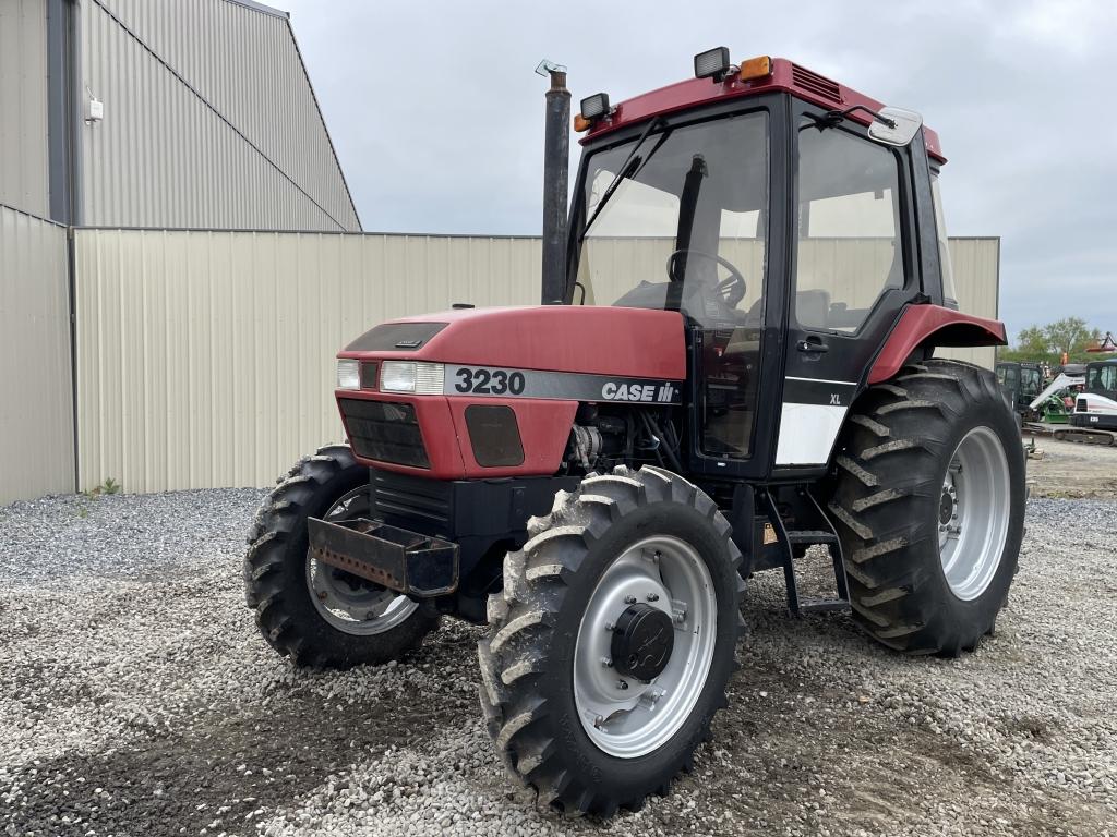 Case IH 3230 Tractor