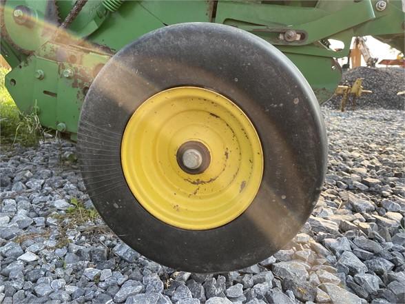 John Deere 449 MegaWidePlus Round Baler