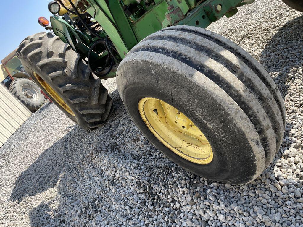 John Deere 2350 Tractor