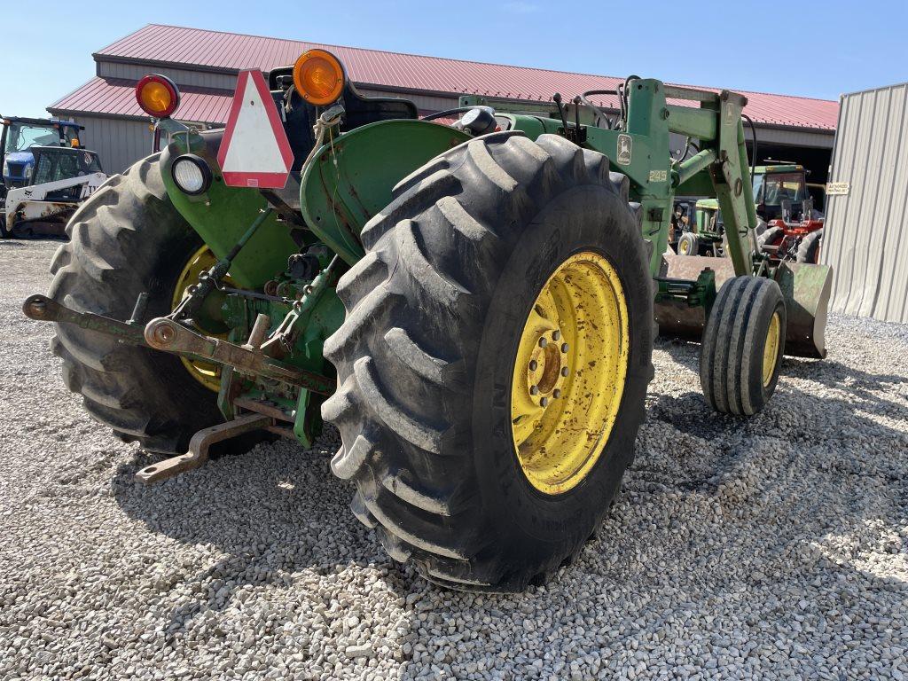 John Deere 2350 Tractor