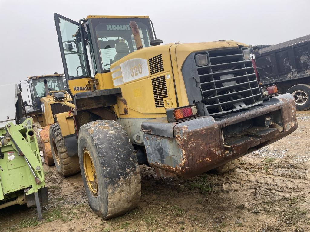 Komatsu WA320 Wheel Loader