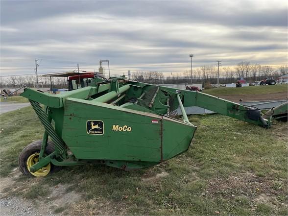 John Deere 820 MoCo