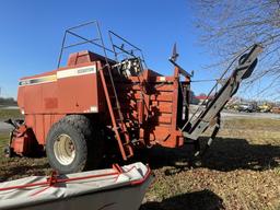 Hesston 4910 Baler