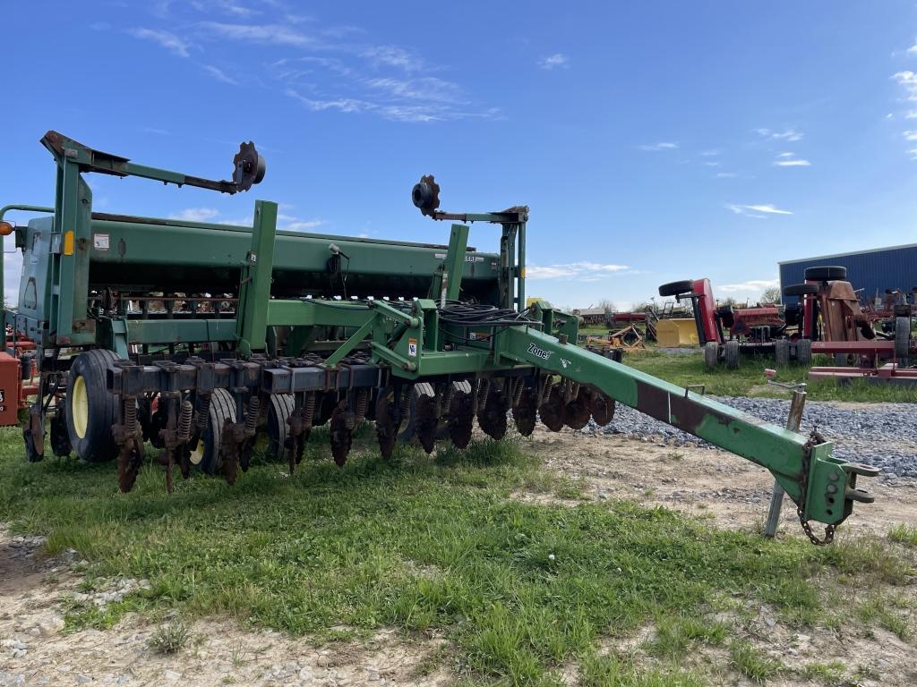 John Deere 1520 Grain Drill