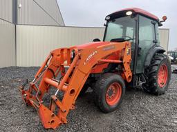 Kubota M8540 Tractor