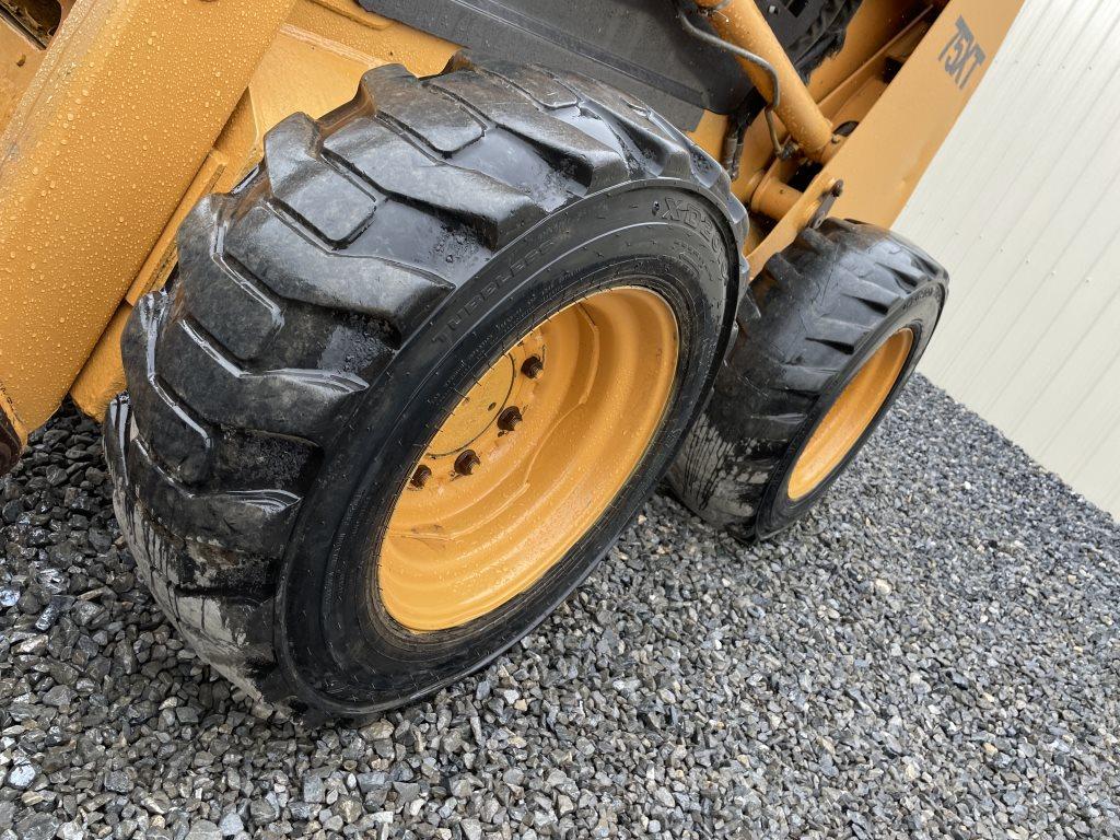 Case 75XT Skid Loader