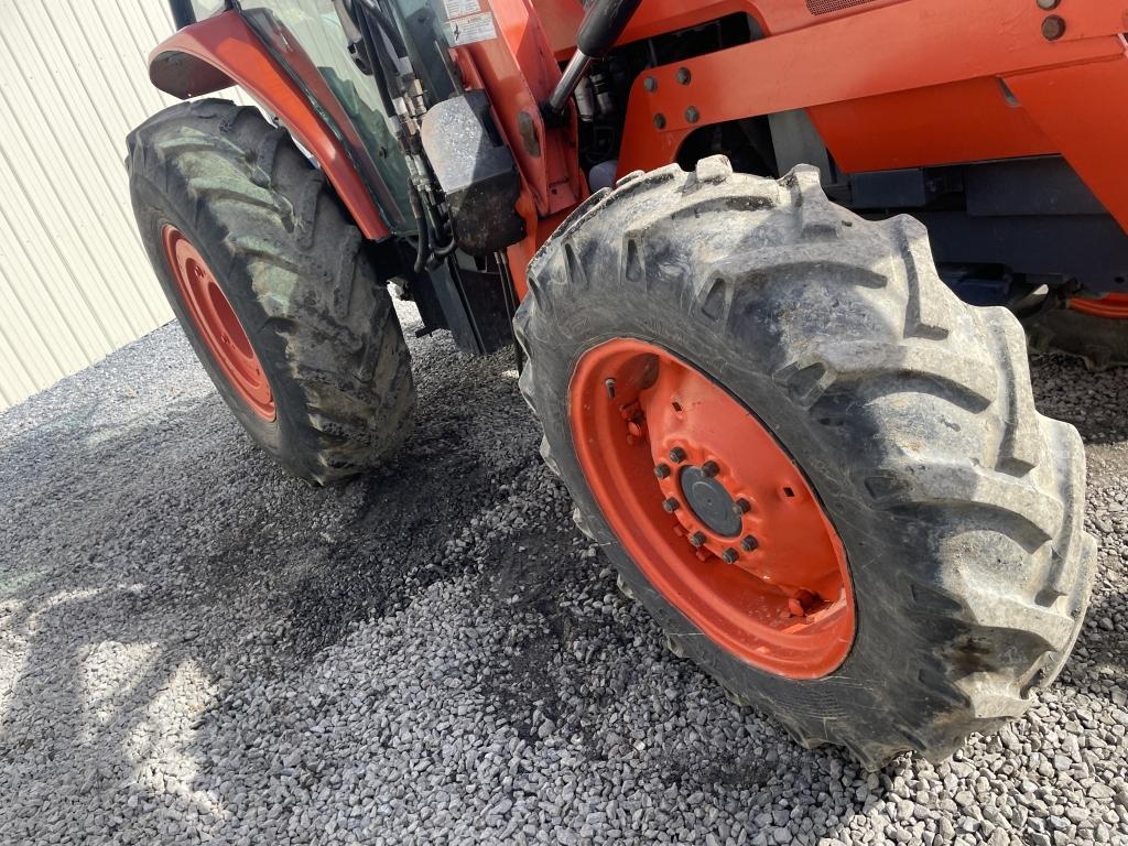 Kubota M8200 Loader Tractor