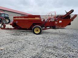 New Holland 565 Square Baler