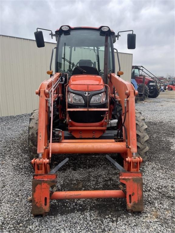 Kubota M6060 Tractor