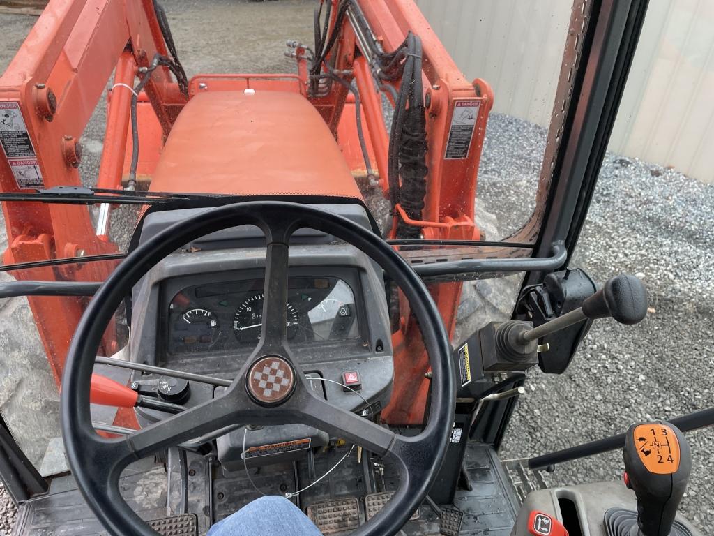 Kubota M95S Tractor