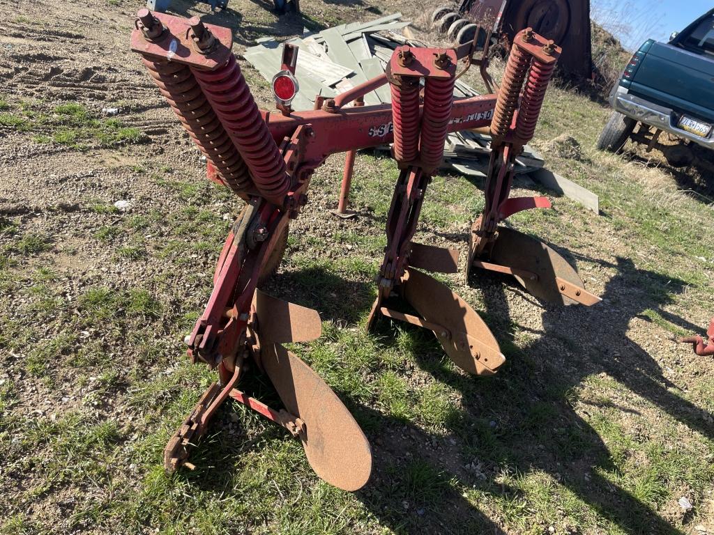 Massey Ferguson MF345 Plow