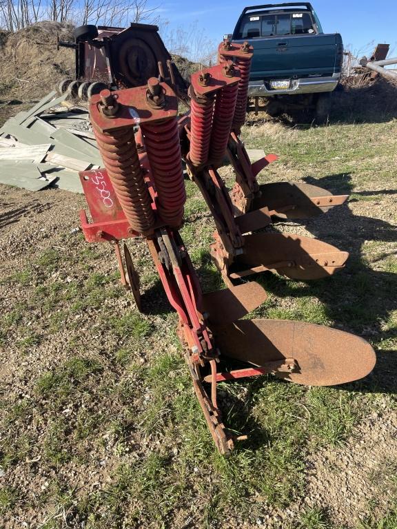 Massey Ferguson MF345 Plow