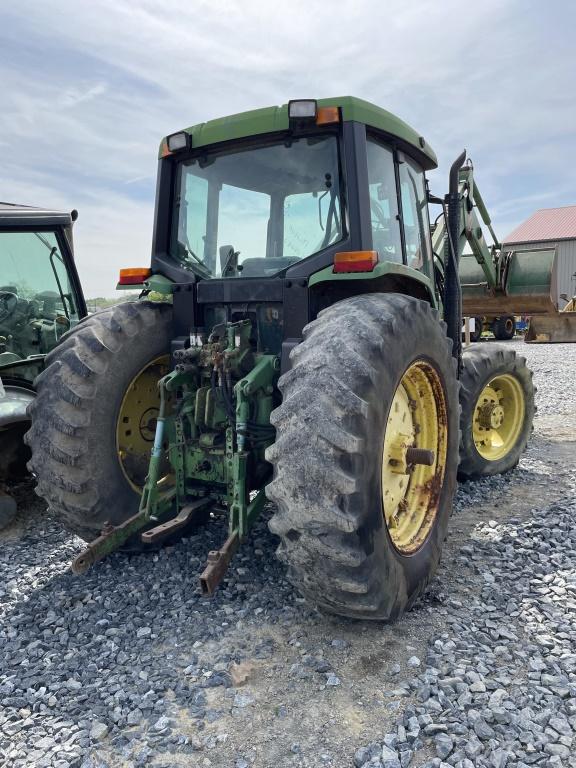 JohnDeere 6400 Tractor