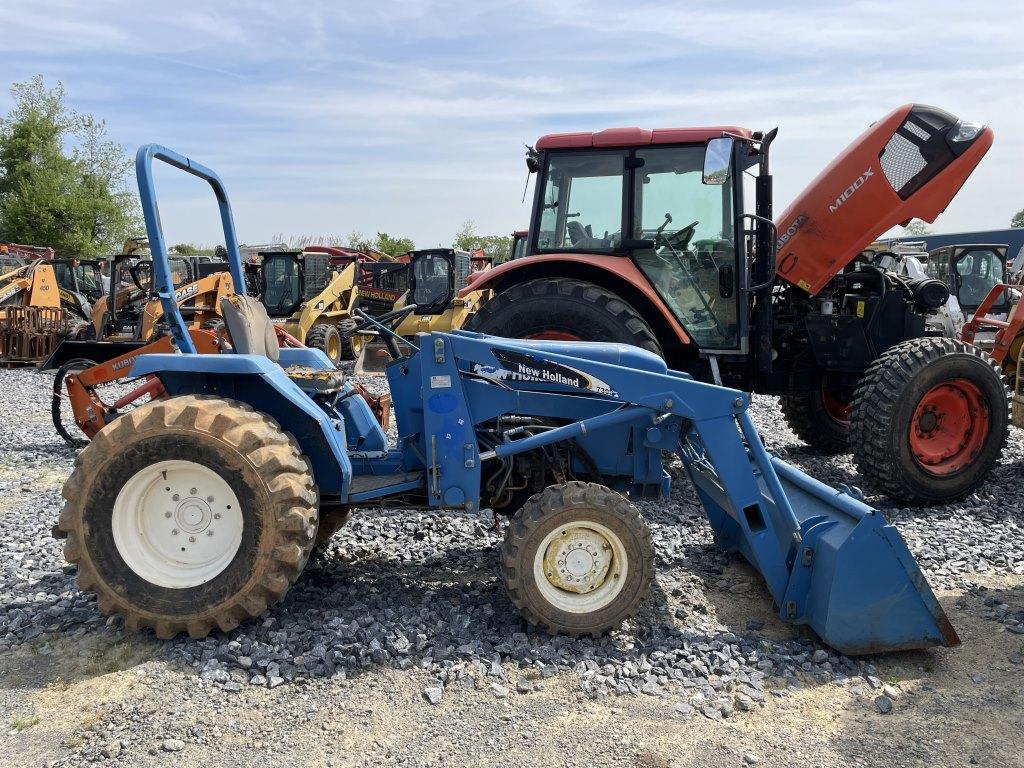 New Holland TC30 Tractor