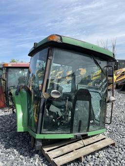 John Deere 8320 Cab