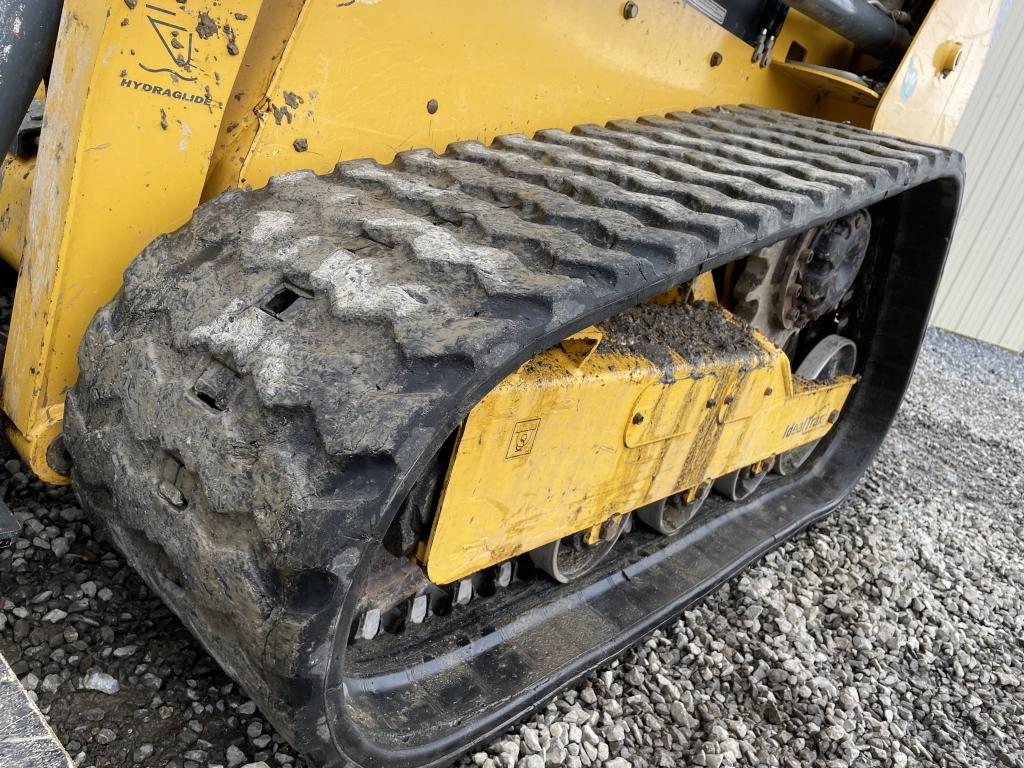 Gehl RT165 Track Skid Loader