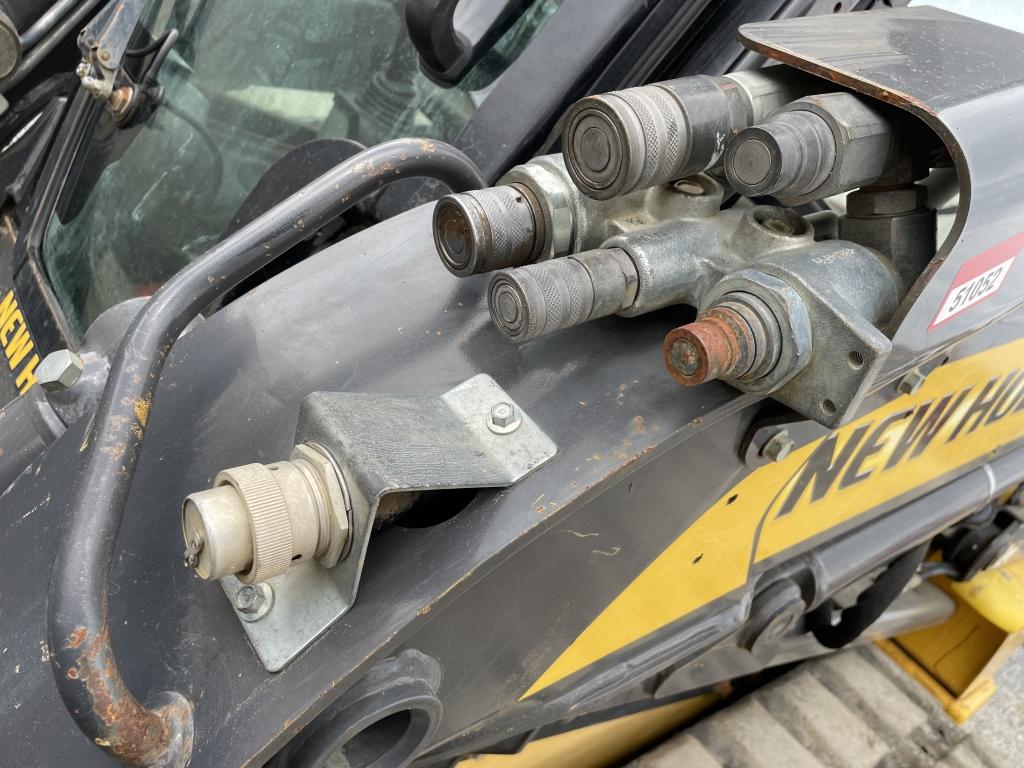 New Holland C238 Track Skid Loader