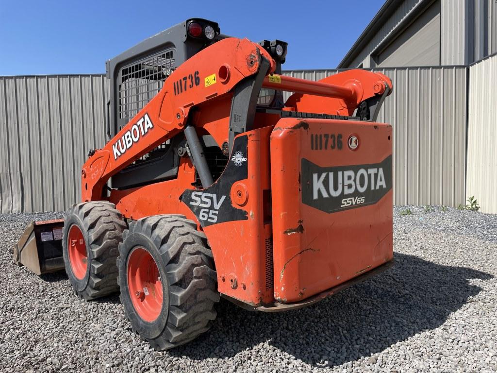 Kubota SSV65 Wheel Skid Loader