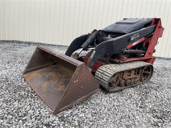 Toro Dingo TX425 Walk Behind Skid Loader