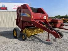 New Holland BR7050 Round Baler