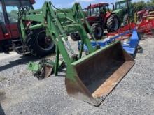 John Deere 640 Loader with brackets and valves