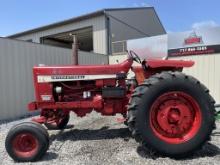 International 826 Tractor