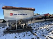 Fertilizer Applicator Box with Auger
