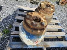 (2) Wheel Hubs off FORD TW30