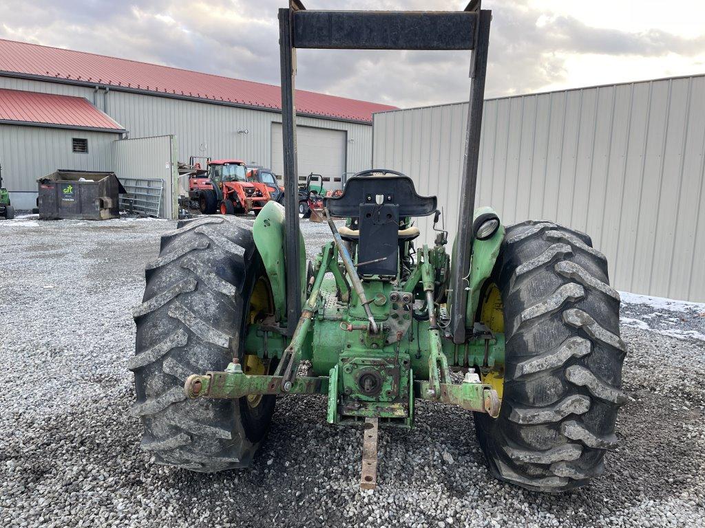 John Deere 2555 Tractor