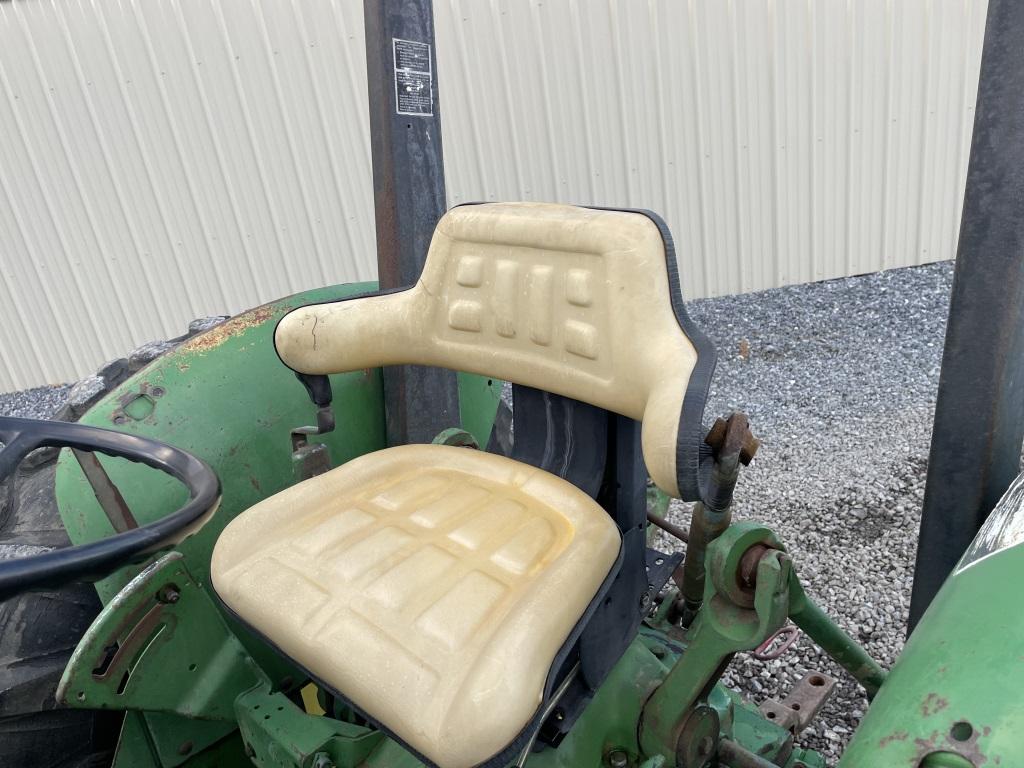 John Deere 2555 Tractor