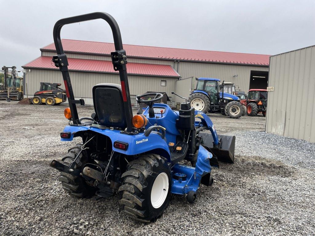 New Holland Boomer 1025 Tractor