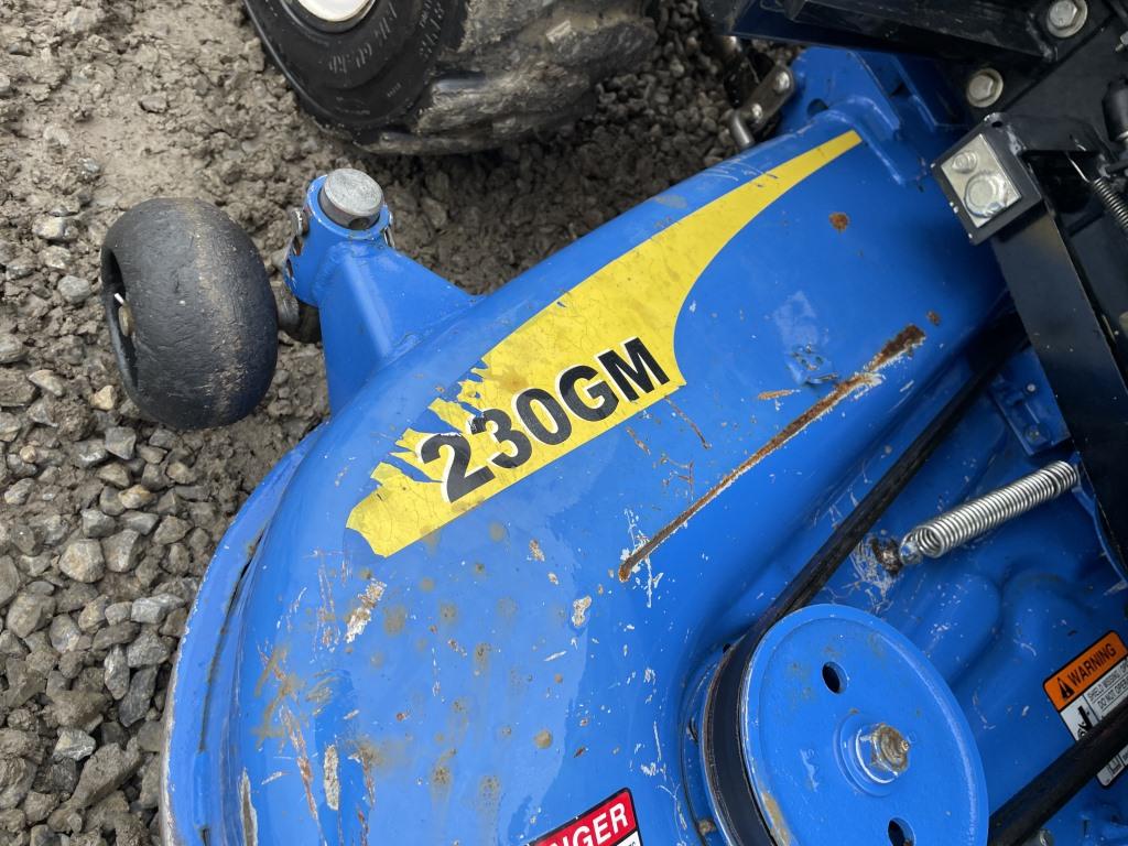 New Holland Boomer 1025 Tractor