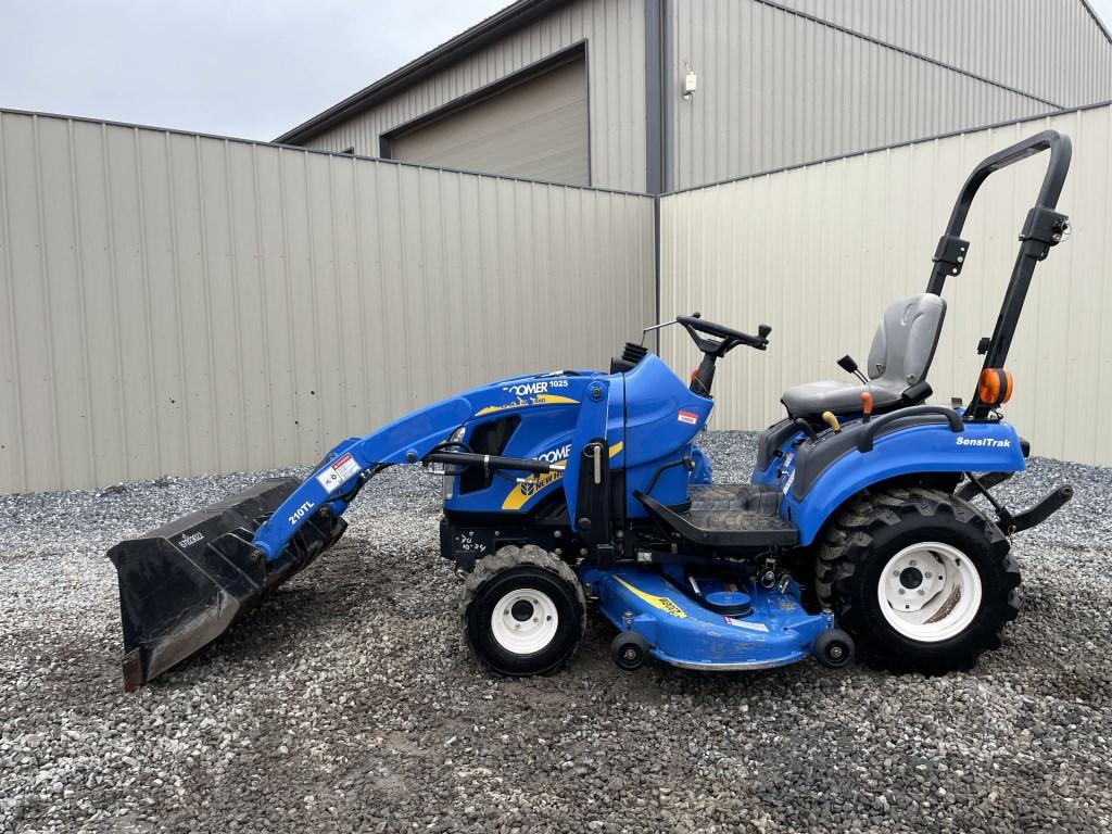 New Holland Boomer 1025 Tractor