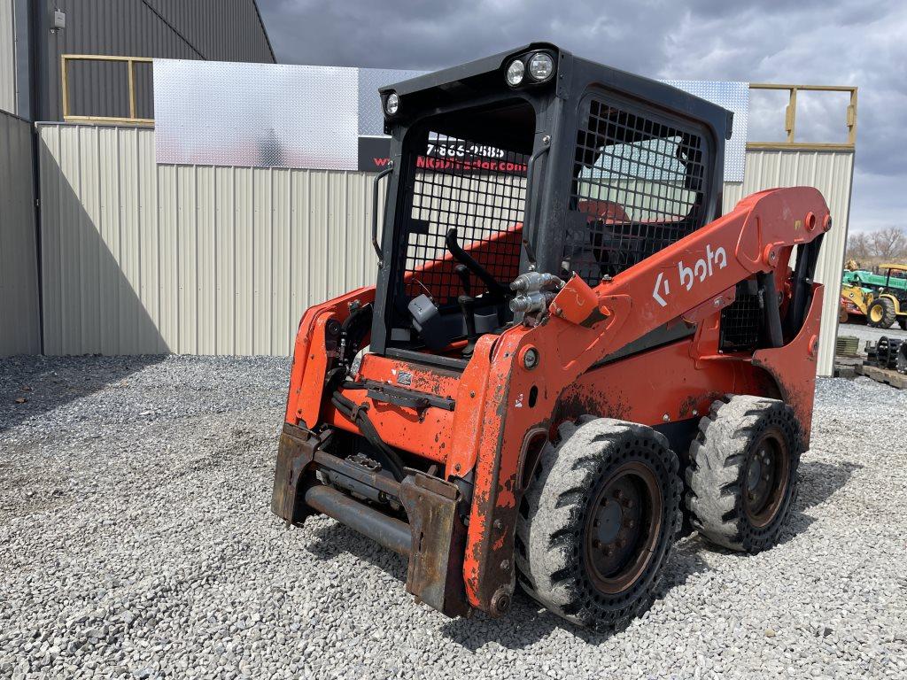 Kubota SSV65 Wheel SKid Loader