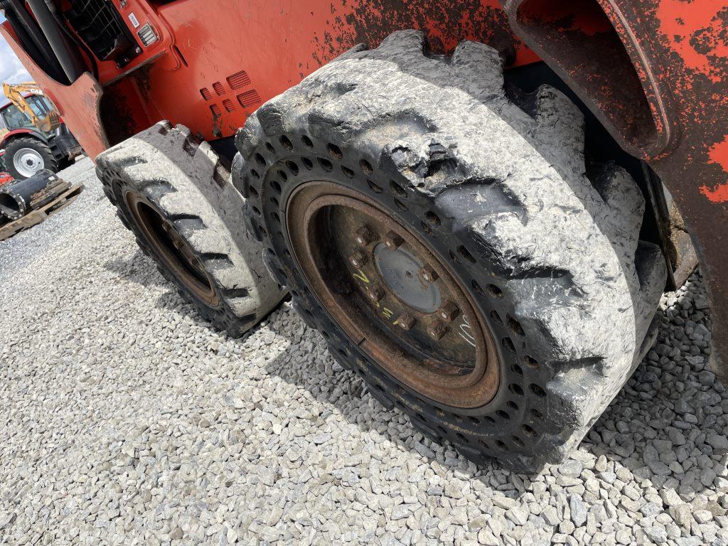 Kubota SSV65 Wheel SKid Loader