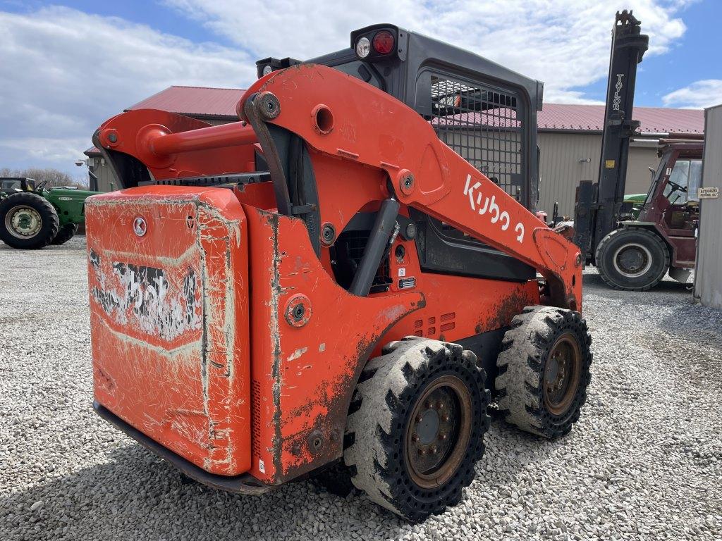 Kubota SSV65 Wheel SKid Loader