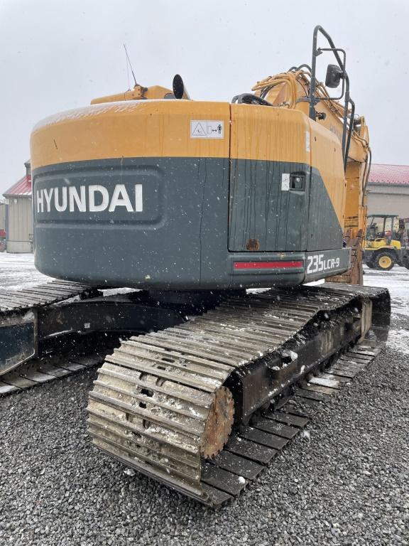 Hyundai Robex 235 LCR-9 Excavator