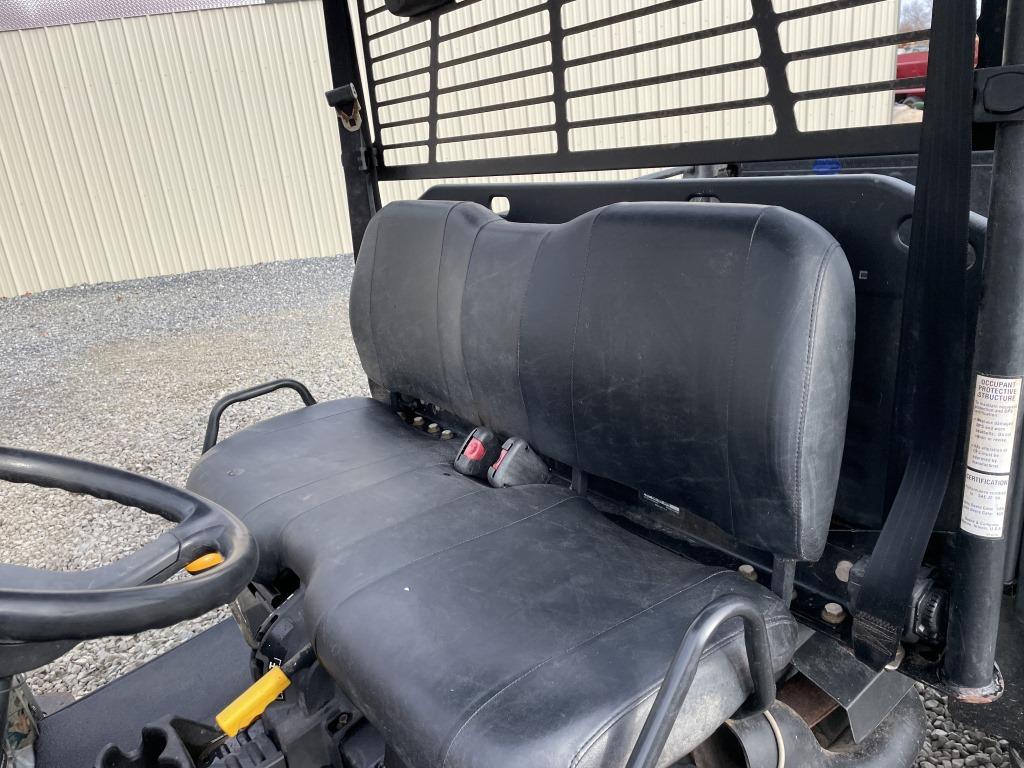 John Deere 825I XUV Gator Utility Vehicle