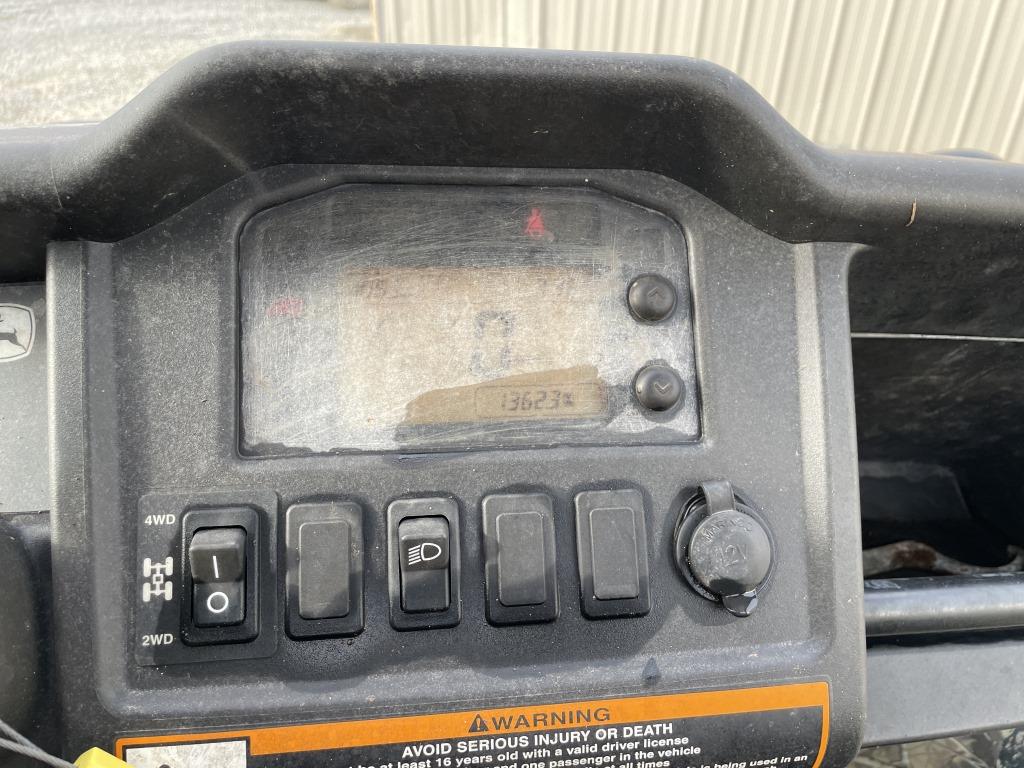 John Deere 825I XUV Gator Utility Vehicle