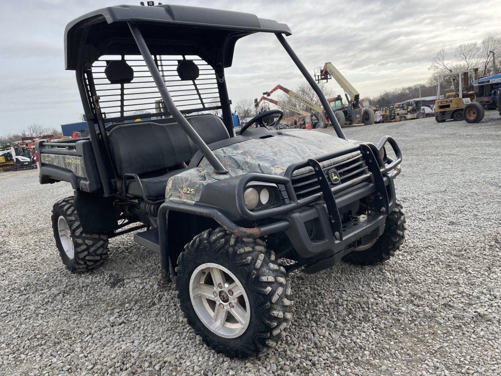 John Deere 825I XUV Gator Utility Vehicle