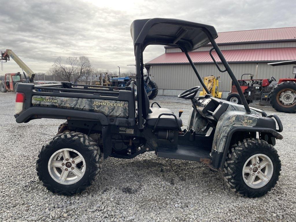 John Deere 825I XUV Gator Utility Vehicle