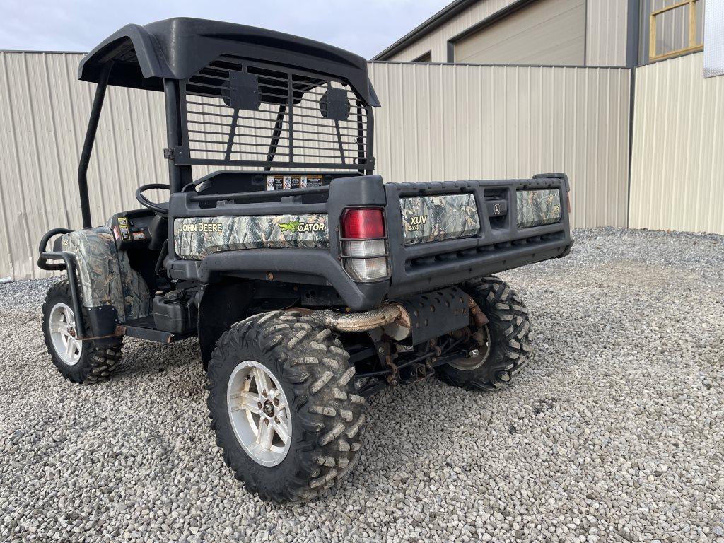 John Deere 825I XUV Gator Utility Vehicle