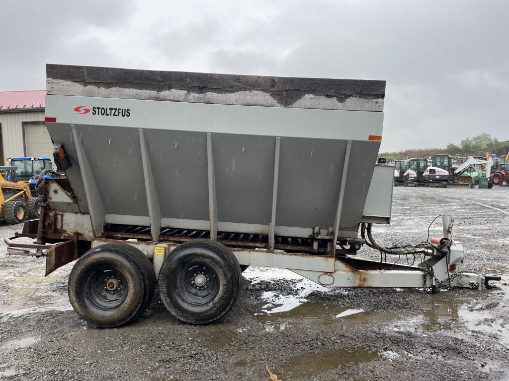 Stoltzfus TV2WH4DX Spreader