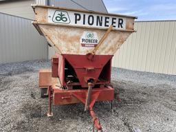 Pioneer Seeds Auger Cart