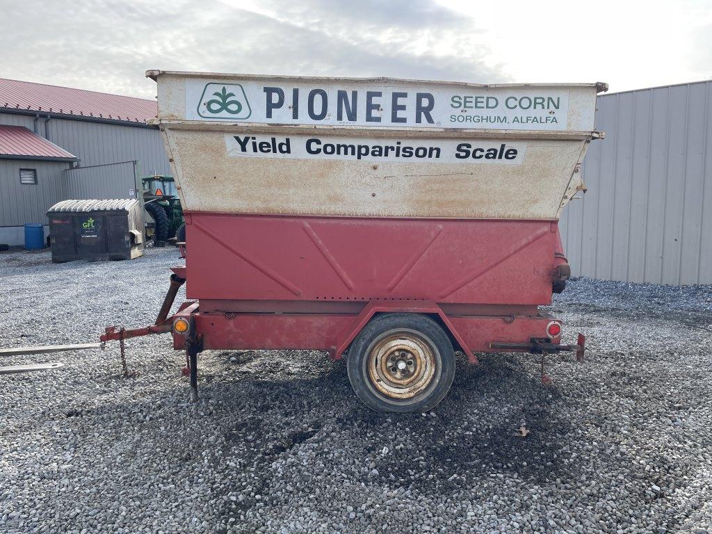 Pioneer Seeds Auger Cart